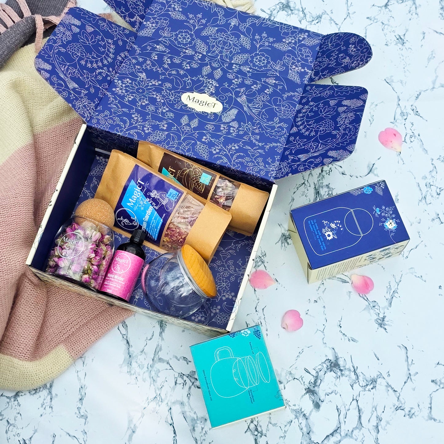 Rosy Romance Collection: Luxury Floral Gift Pack