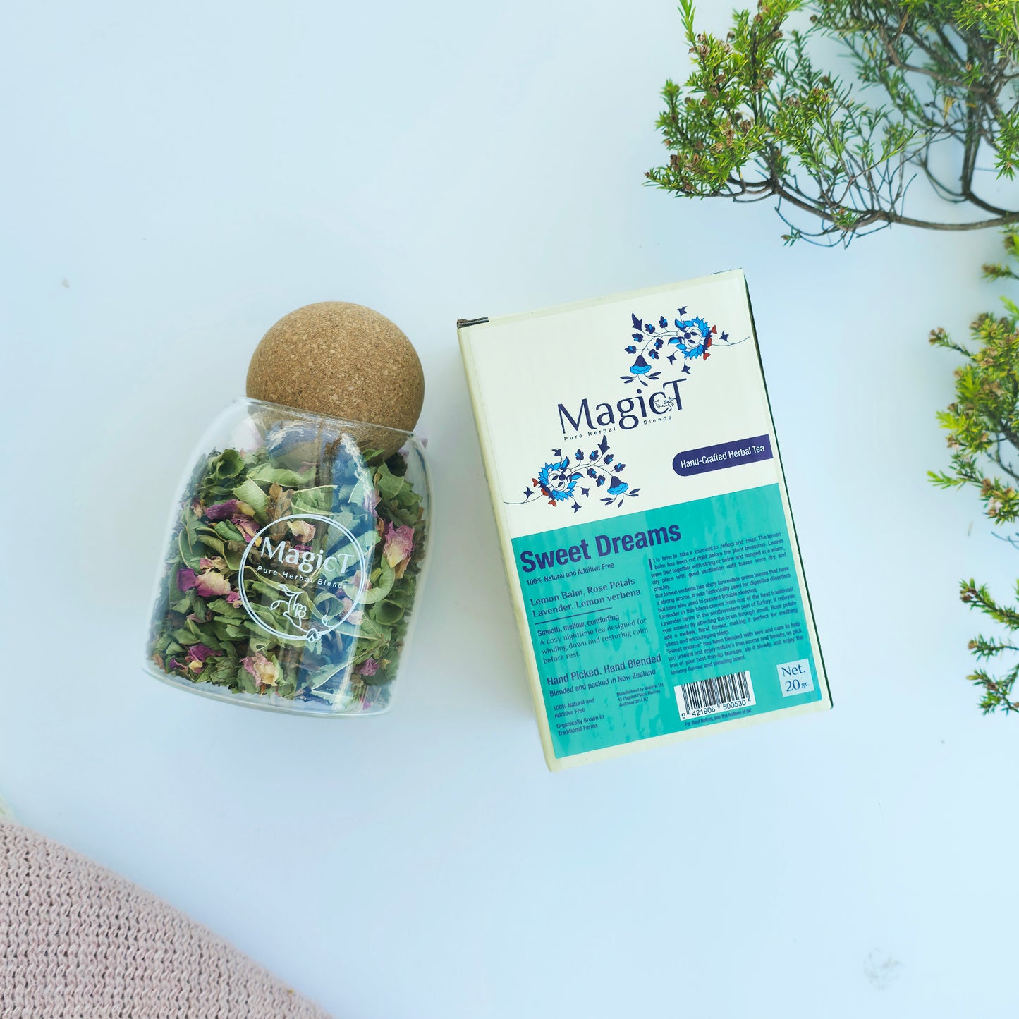 Sweet Dreams: Lemon Verbena, Lemon Balm, Lavender, Rose petals